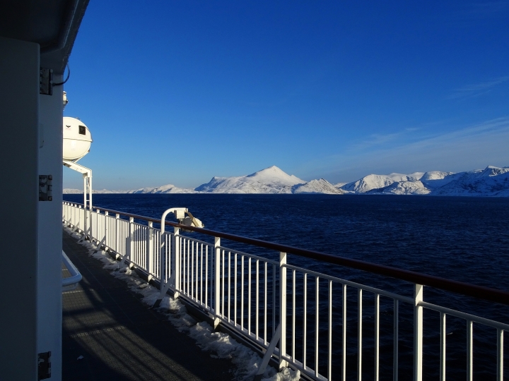 Auf dem Hurtigruten-Schiff südlich von Hammerfest